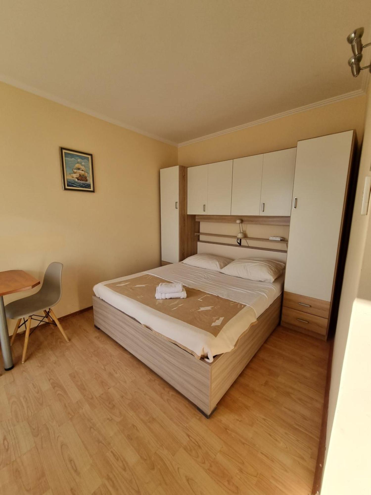 Apartmani Apollo - Drasnice Cameră foto